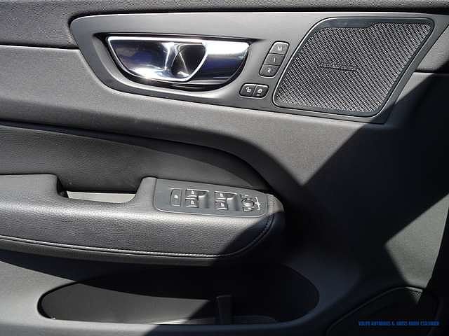 Volvo  D4 AWD Geartronic Inscription / EURO 6d-TEMP / A